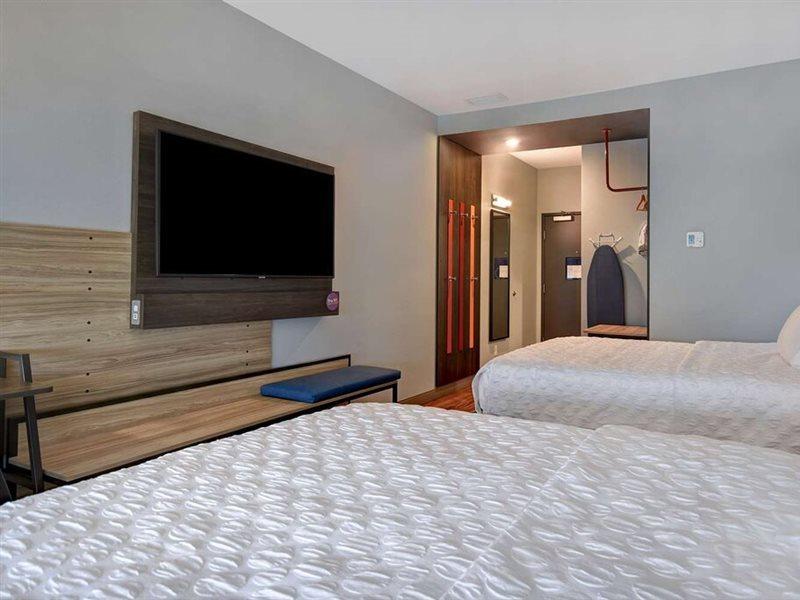 Tru By Hilton Auburn, In Hotel Екстериор снимка