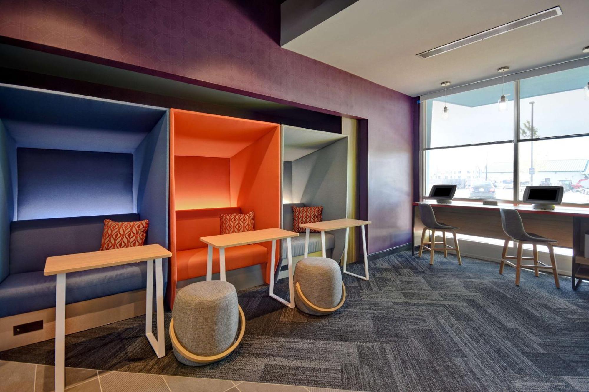 Tru By Hilton Auburn, In Hotel Екстериор снимка