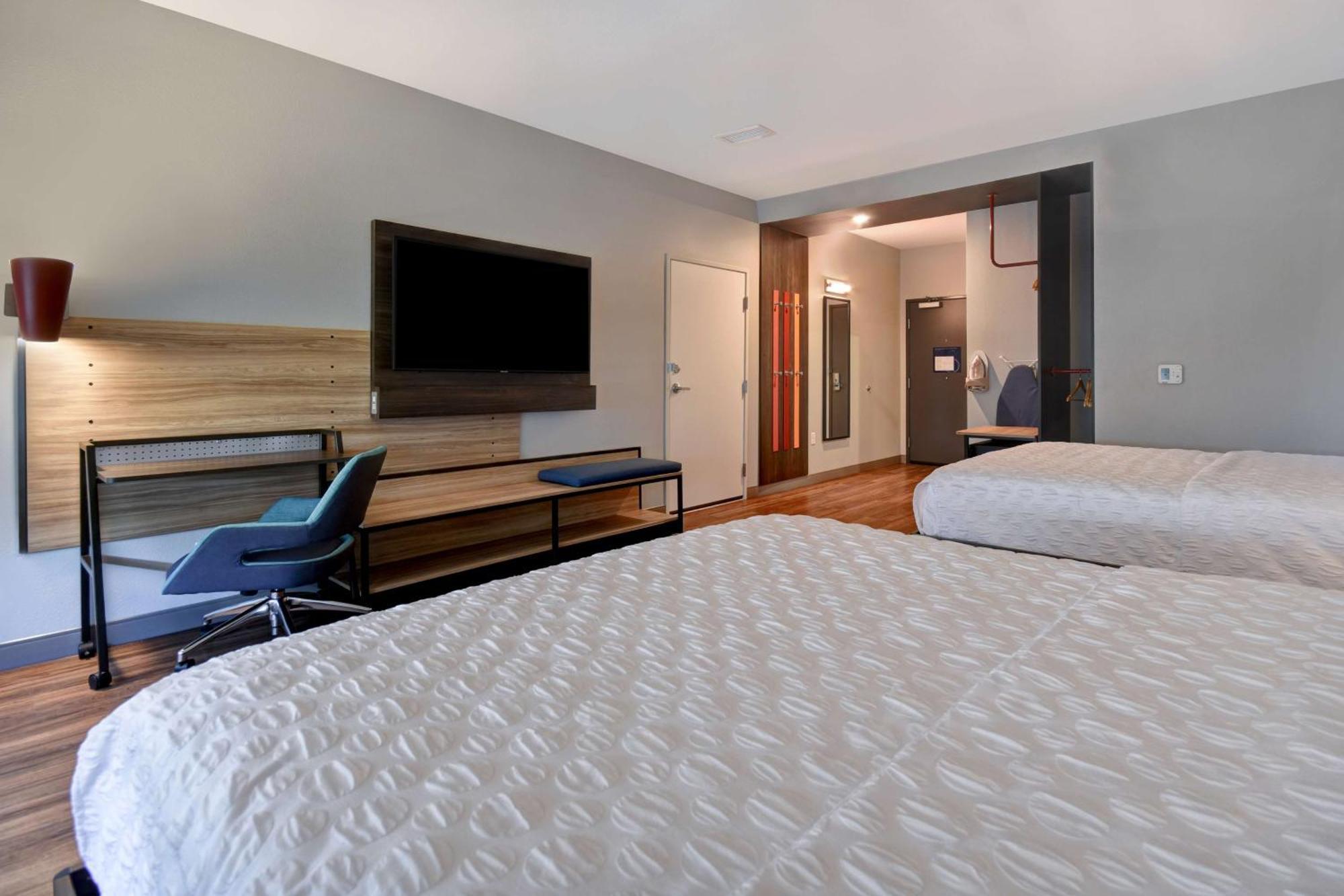 Tru By Hilton Auburn, In Hotel Екстериор снимка
